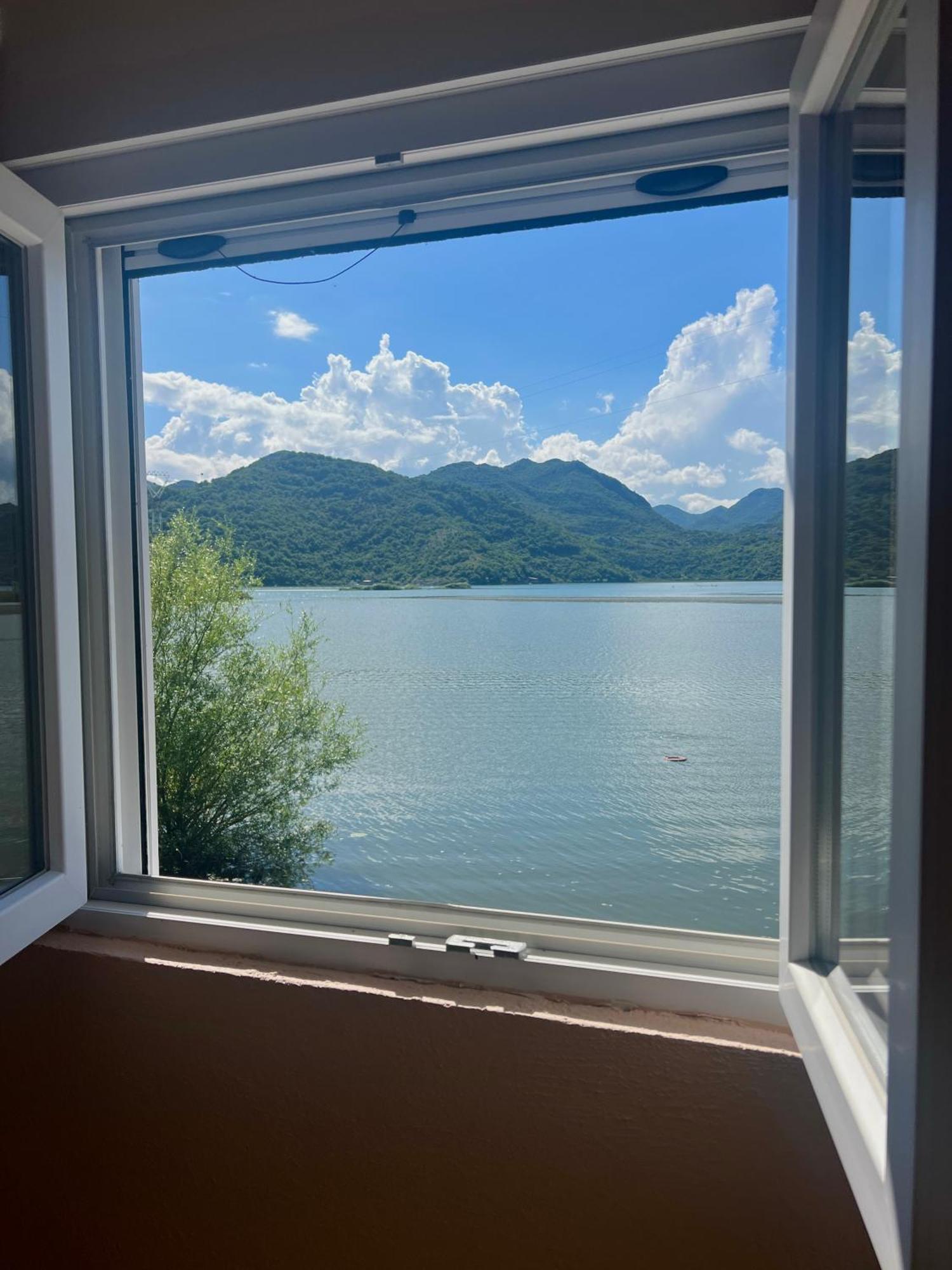 Lakeside Harmony Apartment Golubovci Экстерьер фото