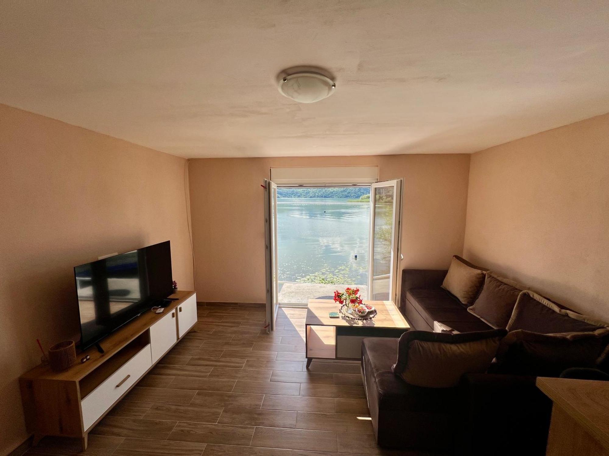 Lakeside Harmony Apartment Golubovci Экстерьер фото