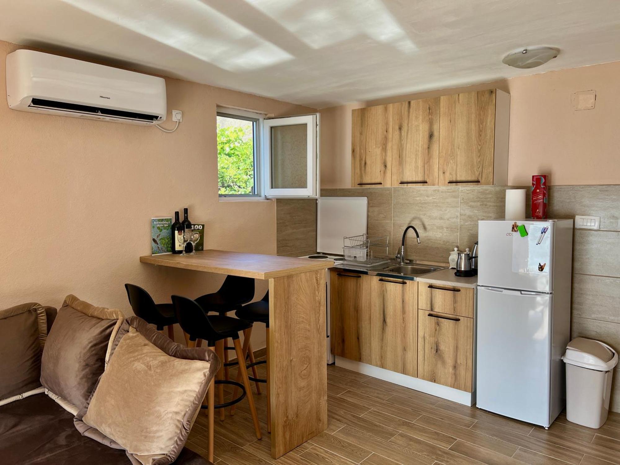 Lakeside Harmony Apartment Golubovci Экстерьер фото