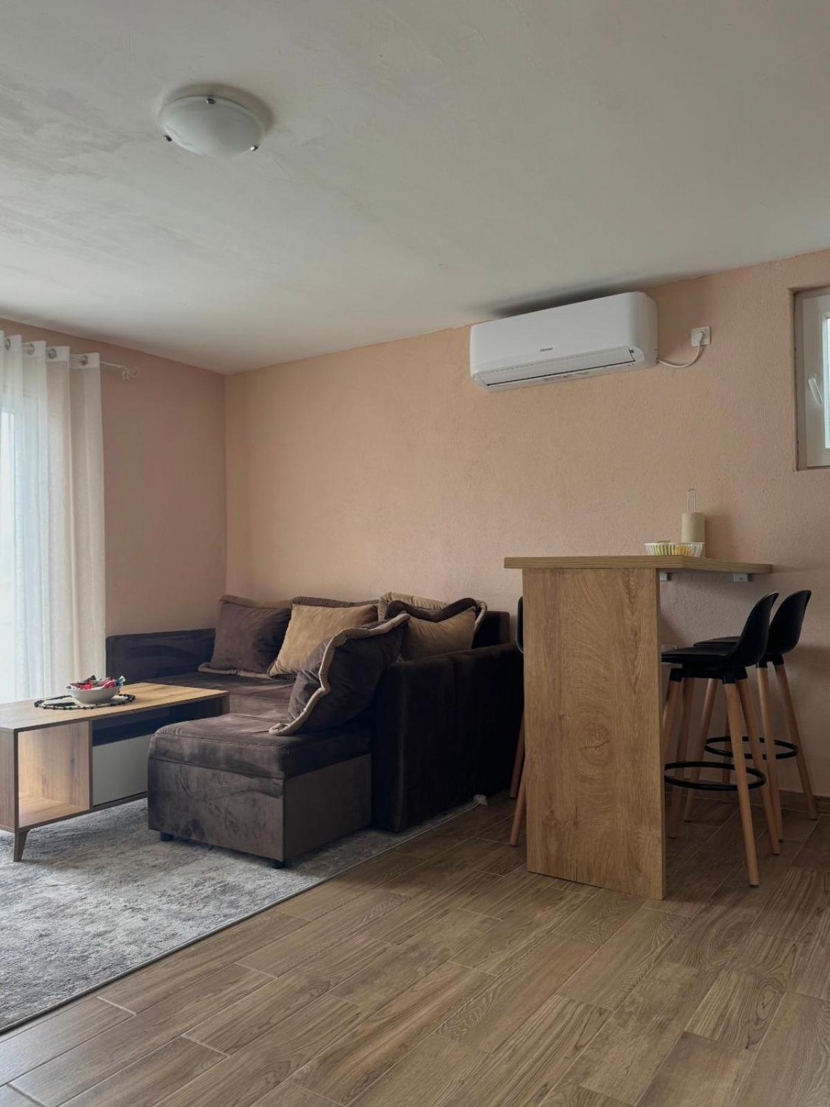 Lakeside Harmony Apartment Golubovci Экстерьер фото
