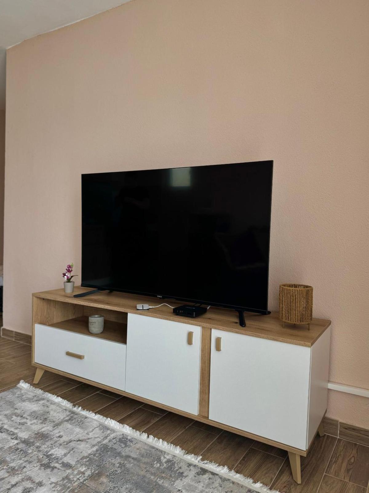 Lakeside Harmony Apartment Golubovci Экстерьер фото